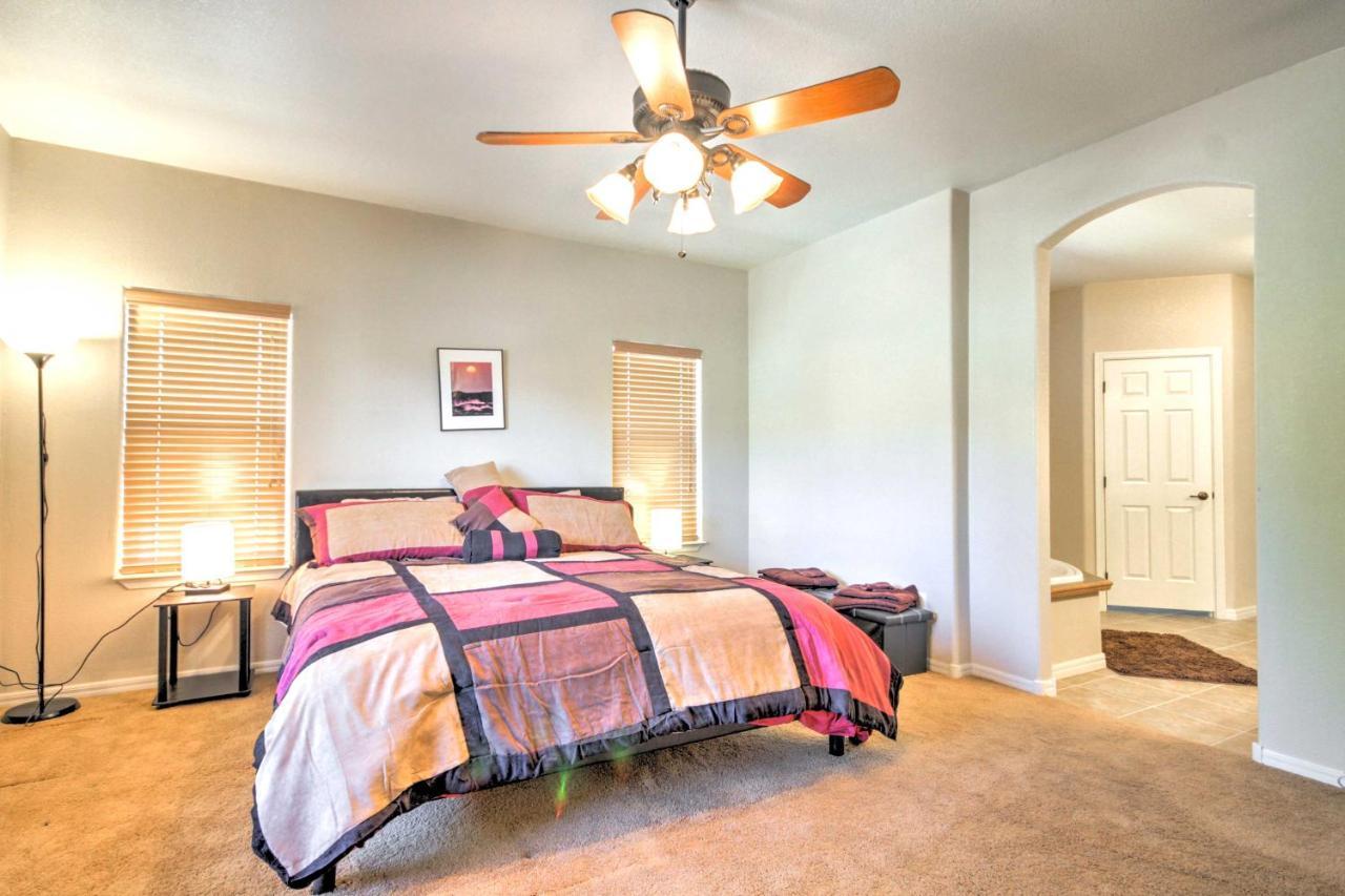 Beautiful Kanab Home With Yard - Walk To Restaurants Eksteriør billede
