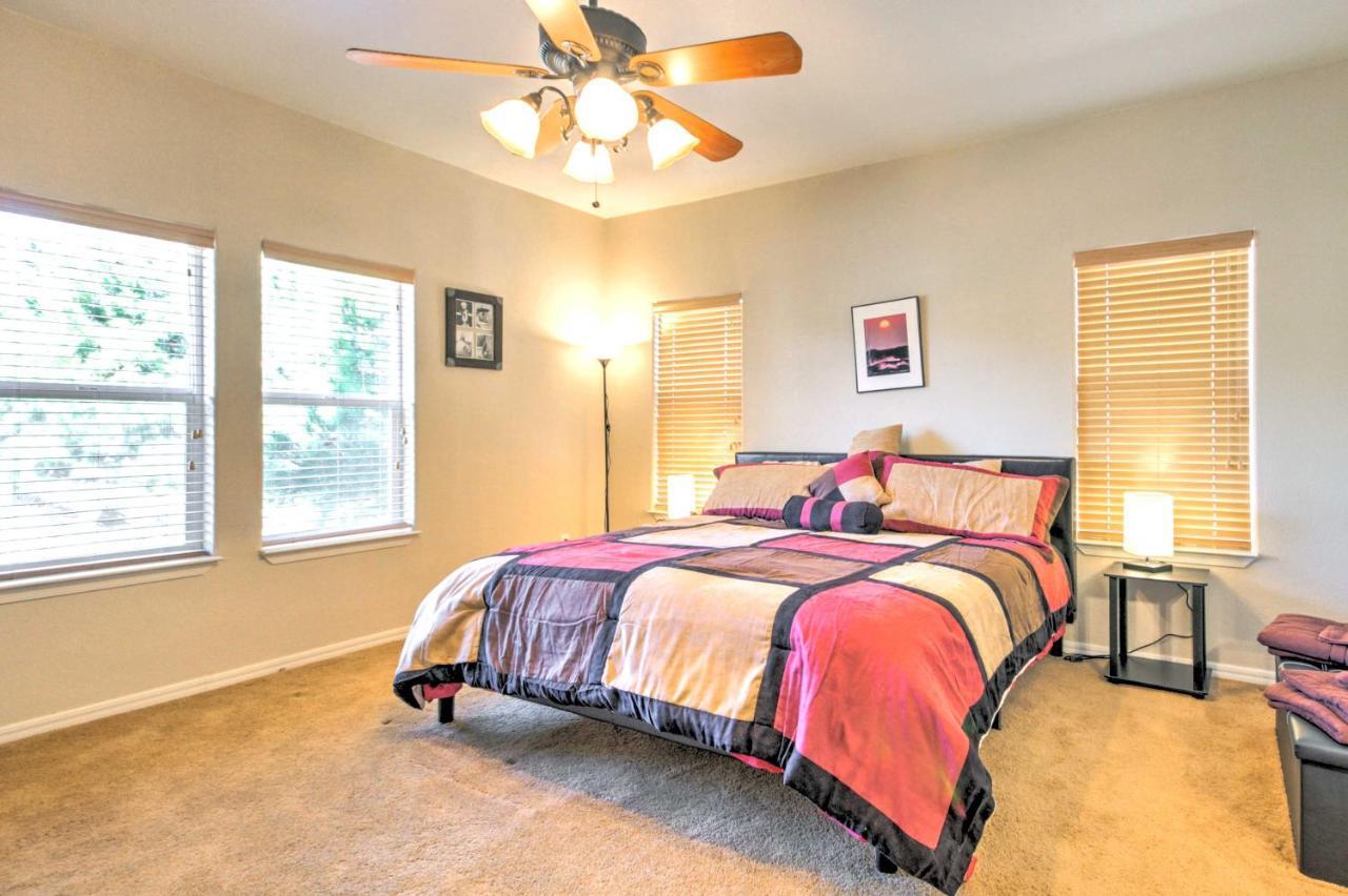 Beautiful Kanab Home With Yard - Walk To Restaurants Eksteriør billede