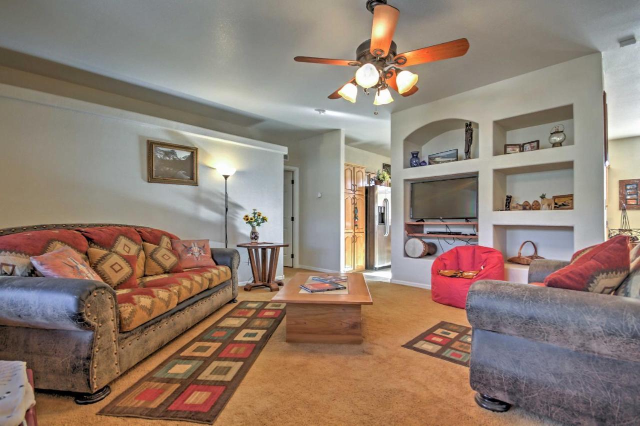 Beautiful Kanab Home With Yard - Walk To Restaurants Eksteriør billede